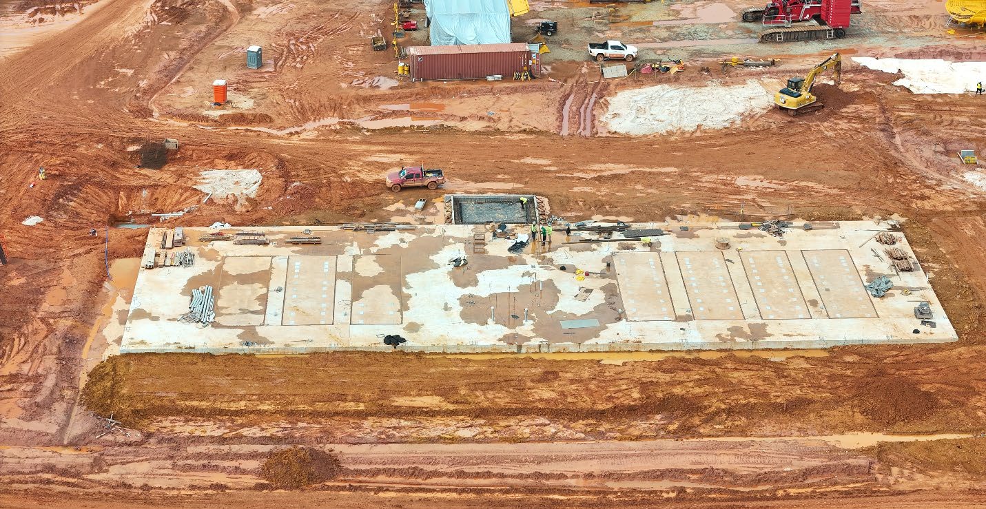 The power plant foundation has reached a major milestone, with the concrete pour completed and the site ready
to receive the generators.